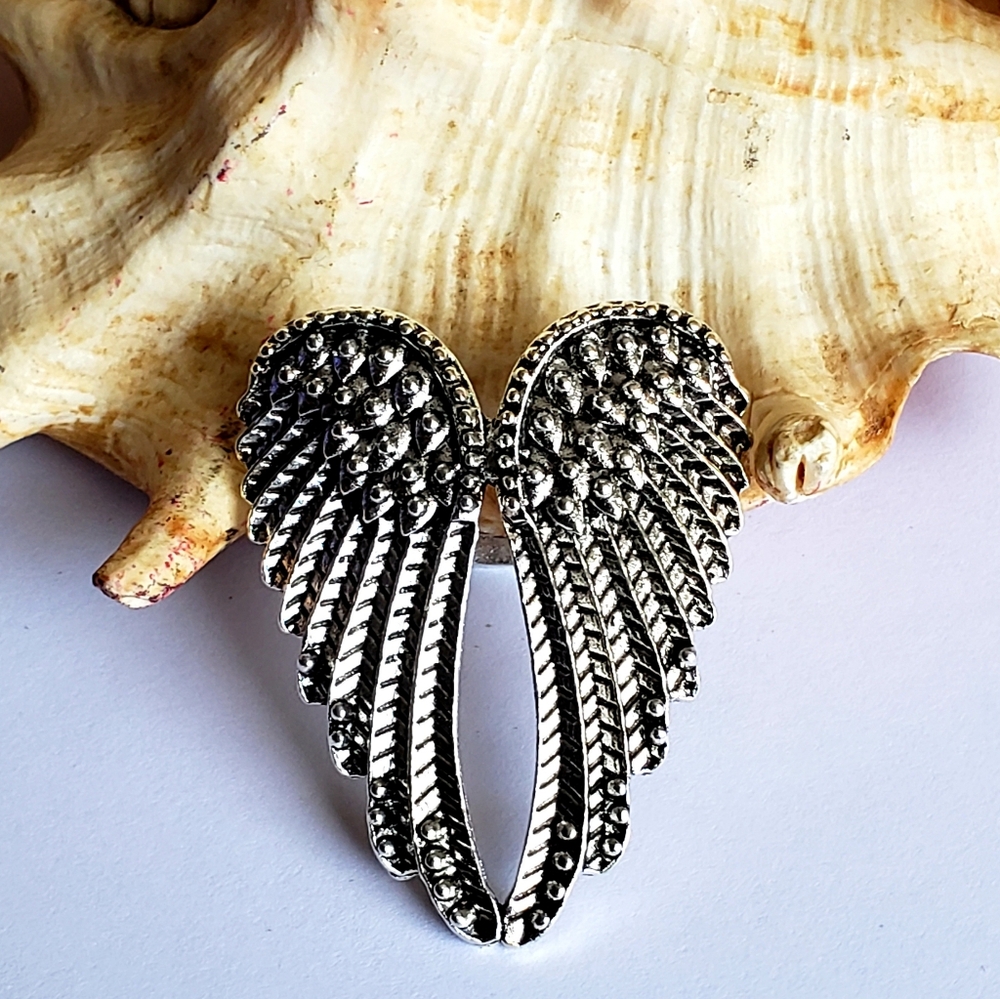 💢5/$10💢  Silver Angel Wing ring, sz 7